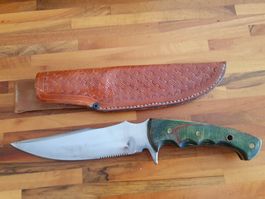 Jagdmesser Hand gefertigt Unikat Swiss Made mit Lederscheide