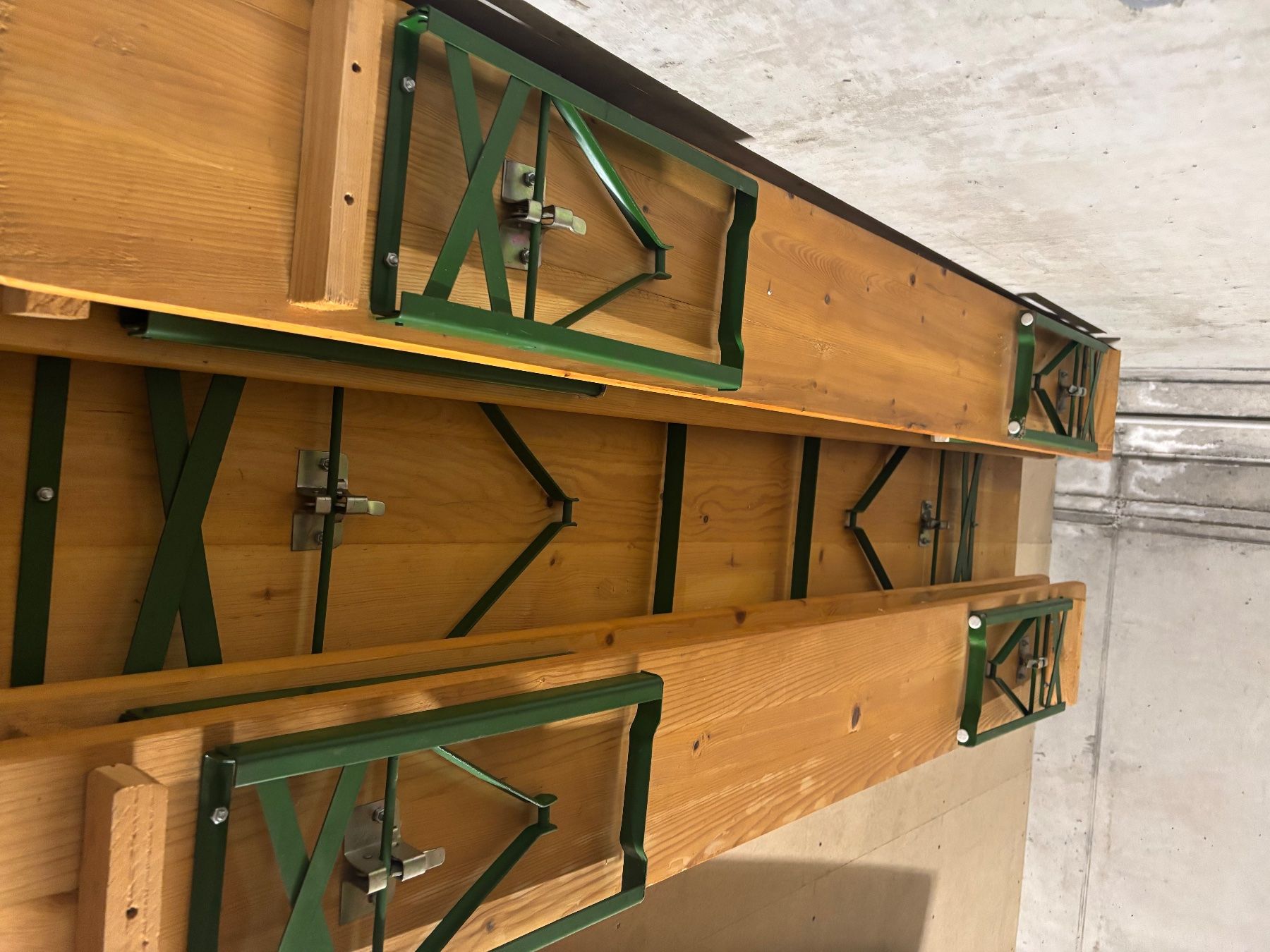 Tischset: B:80cm/ L:220cm.  3 Holzbankgarnituren – Neu (gemäss Beschreibung) aus Stein AG von gub_9ycx 4