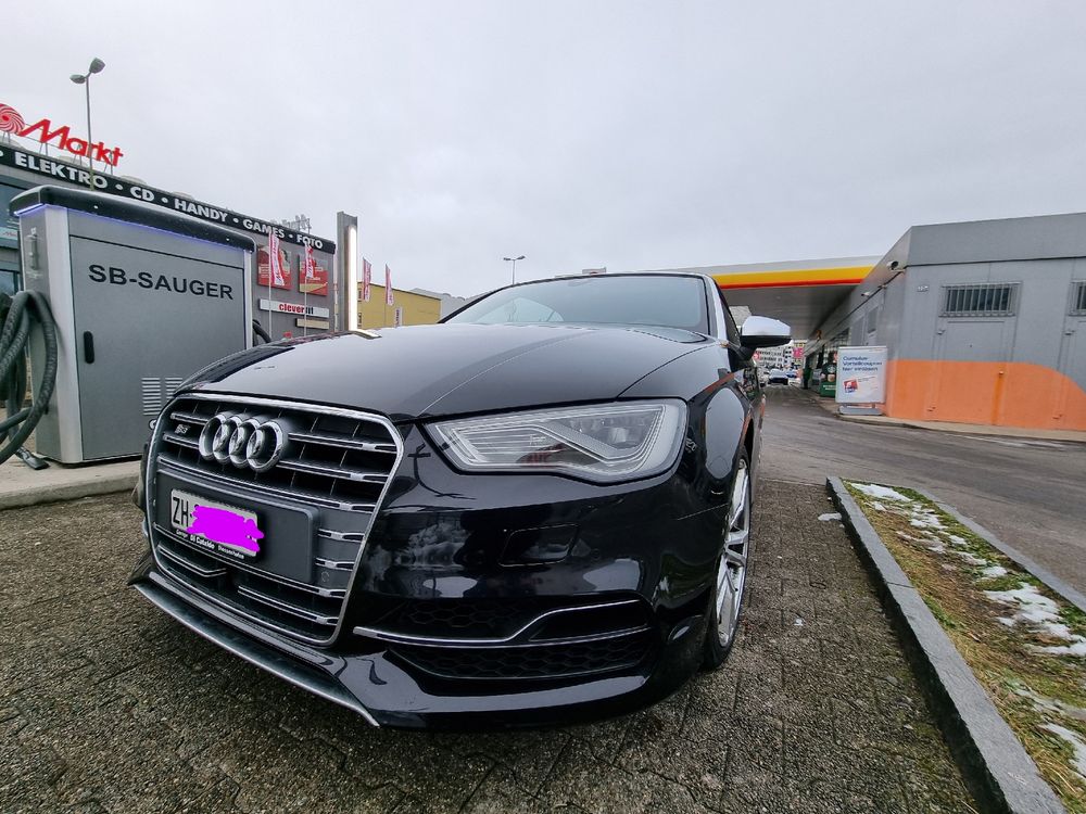 Audi S3 Cabrio 2.0 (8-fach bereift, Preis verhandelbar)