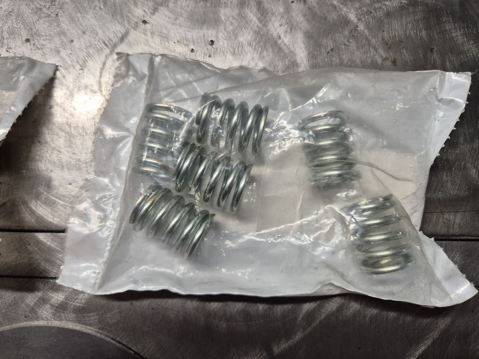 Harley-Davidson Alle Motorradersatzteile: Ressorts embrayage Harley-Davidson  – Gebraucht aus Le Locle von CHEGUA 1