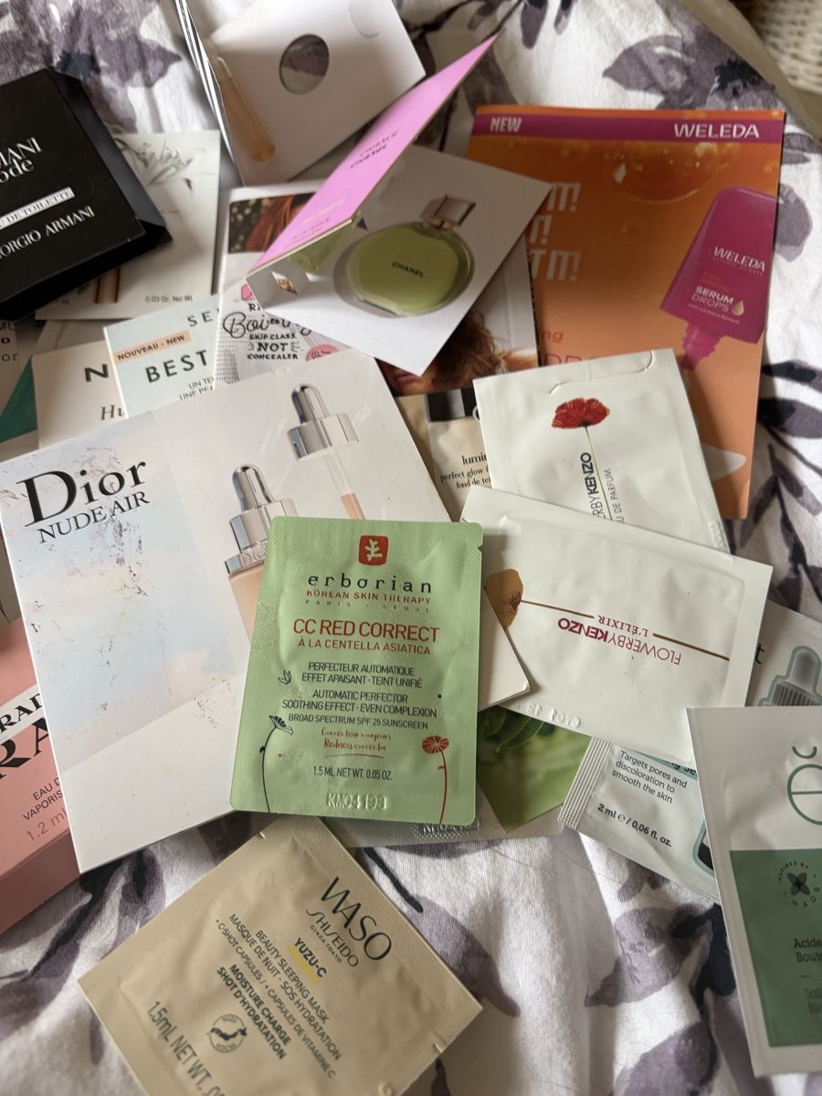 Profumi & Eau de Toilette: Probenset – Usato da Basel venduto da Brunner.T 3