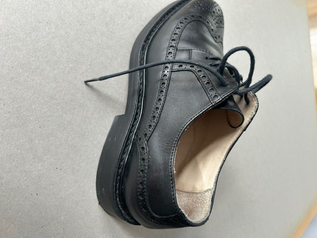 Damenschuhe: Allwetterschuh "Budapester" Grösse 37 – Gebraucht aus Luzern von Ruth412 4