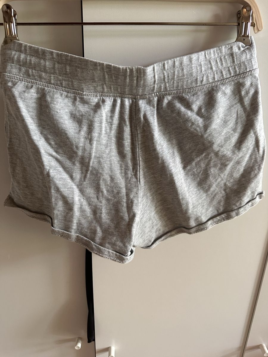 H&M Pantaloni: Shorts pyjama Gr. S H&M Baumwolle – Usato da Münsingen venduto da Secondhand89 2