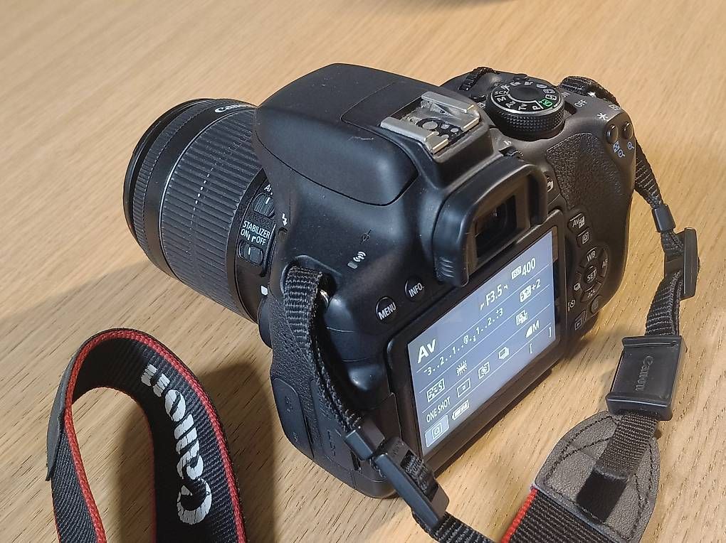 Canon Fotocamera: Canon EOS 750D Set mit EF-S 18-55mm IS STM – Usato da Zürich venduto da DonBodo 2