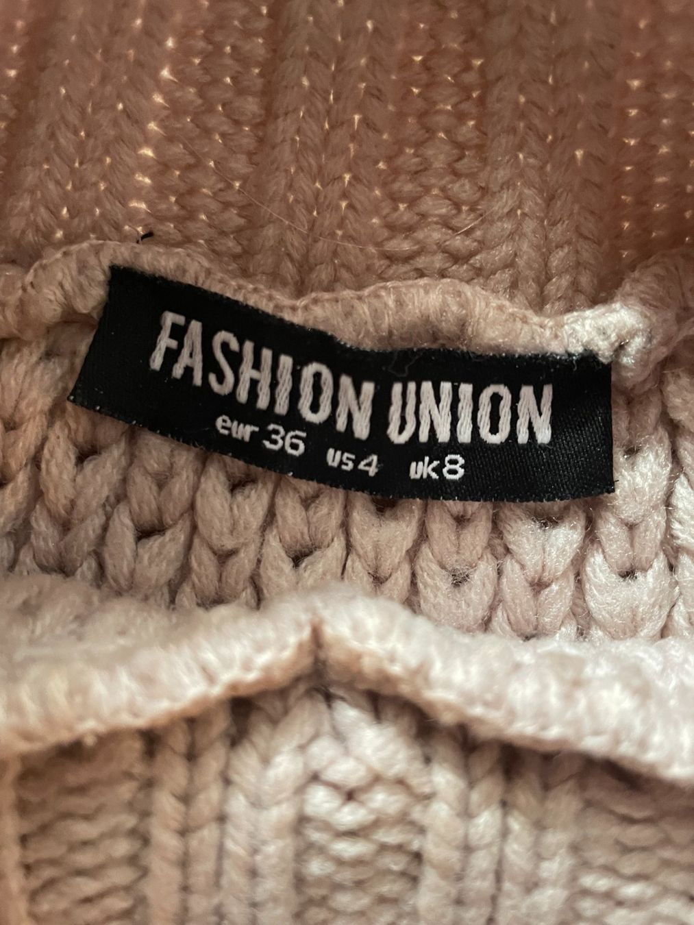 Pulls & Sweat-shirts: Soft Pale Pink Long Pullover – Size 36 – Excellent Condition – D'occasion à Aire-la-Ville par sa__8skk 3