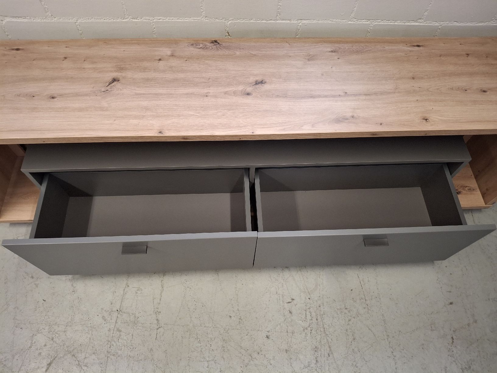 Pfister Mobili TV: BYYU Lowboard, Sideboard Lizzano, Möbel Pfister – Usato da Fislisbach venduto da HurtiBrocki 4