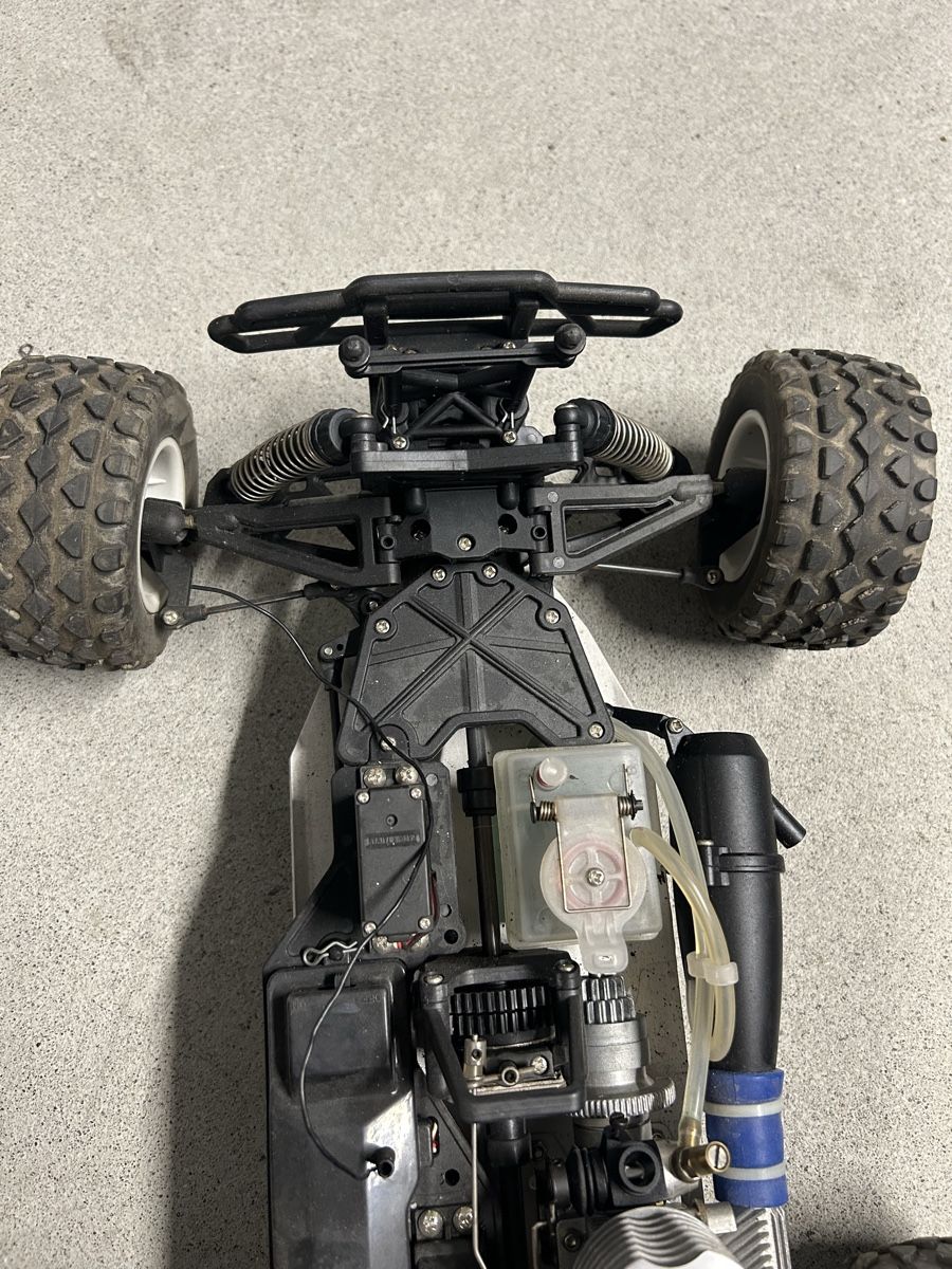Kyosho RC Kits de montage: RC Verbrenner Modellauto – D'occasion à Zufikon par dar_6cwb 5