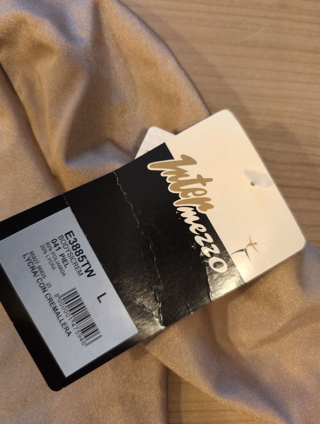 Lots de vêtements: Eislaufbody – Neuf avec emballage d'origine à Frauenfeld par syre01 2