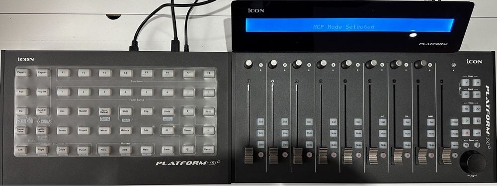 Icon Pro Platform M Plus Icon Pro Audio ICOC-PLATFORMX+ 8