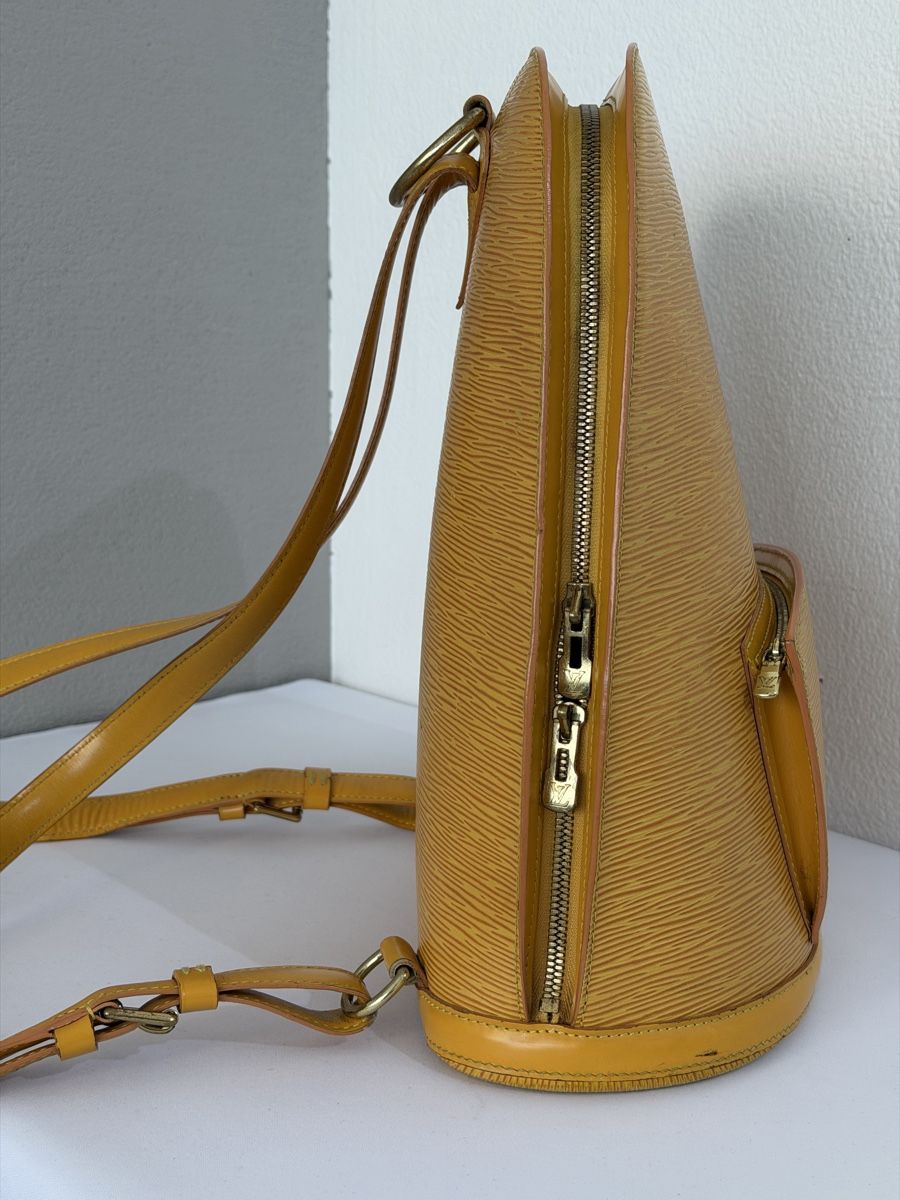 Louis Vuitton Zaini: Louis Vuitton Gobelins Epi Rucksack Gelb – Usato da Pfäffikon SZ venduto da LaPoche1 2