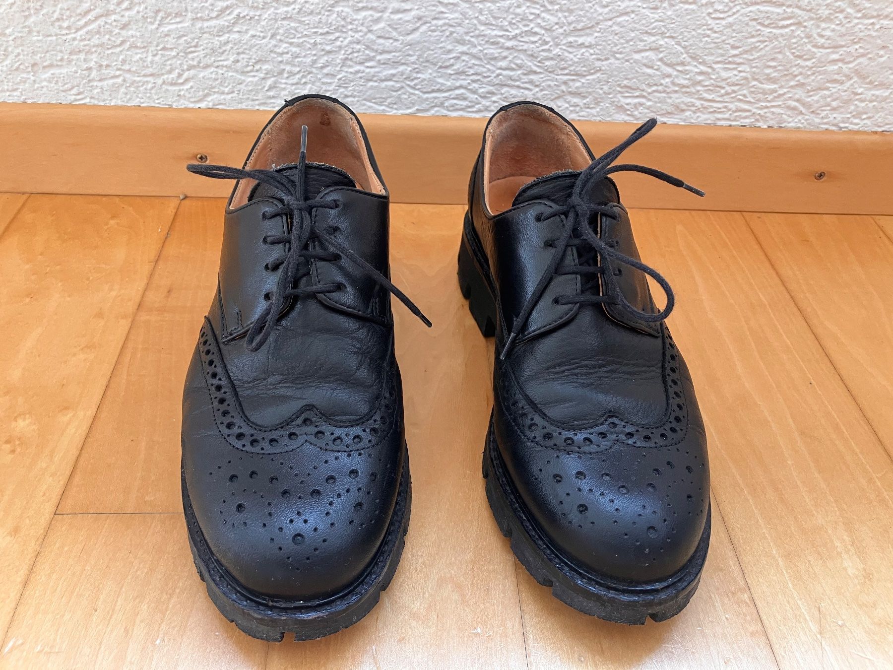 Hessnatur Scarpe da donna: Leder Schnürschuhe, schwarz, Grösse 40 – Usato da Oberlunkhofen venduto da Nuemmiis 1