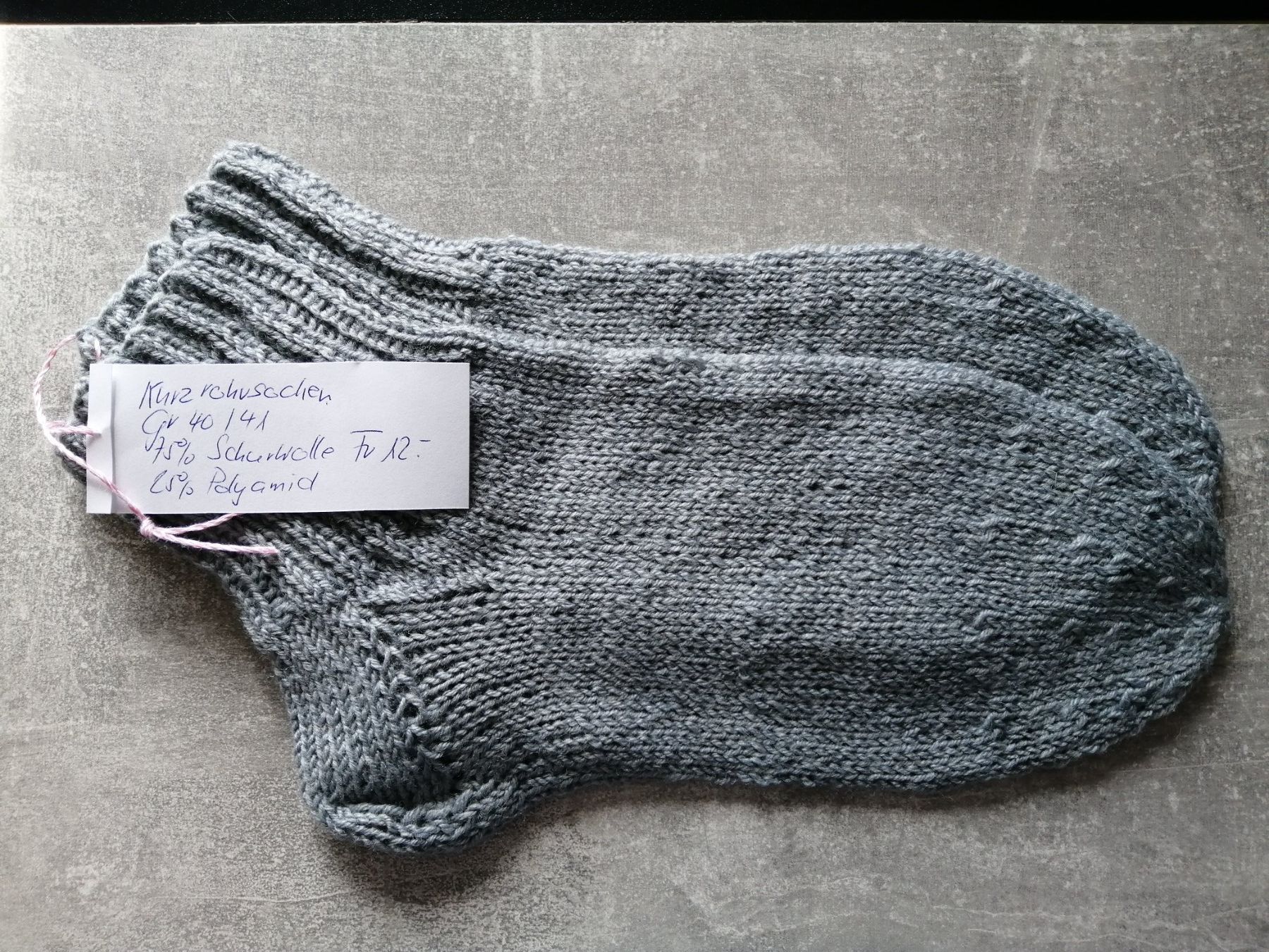 Calze: Kurzrohrsocken handgestrickt, Grösse: 40/41 – Nuovo (secondo la descrizione) da Altstätten SG venduto da willipatricia