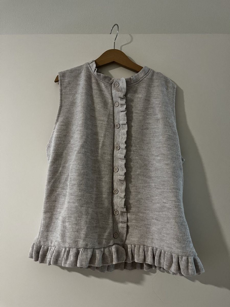 Zara Tops: Zara Stricktop mit Rüschen, greige, L – Neu (gemäss Beschreibung) aus Oberwil BL von nat_n2nh