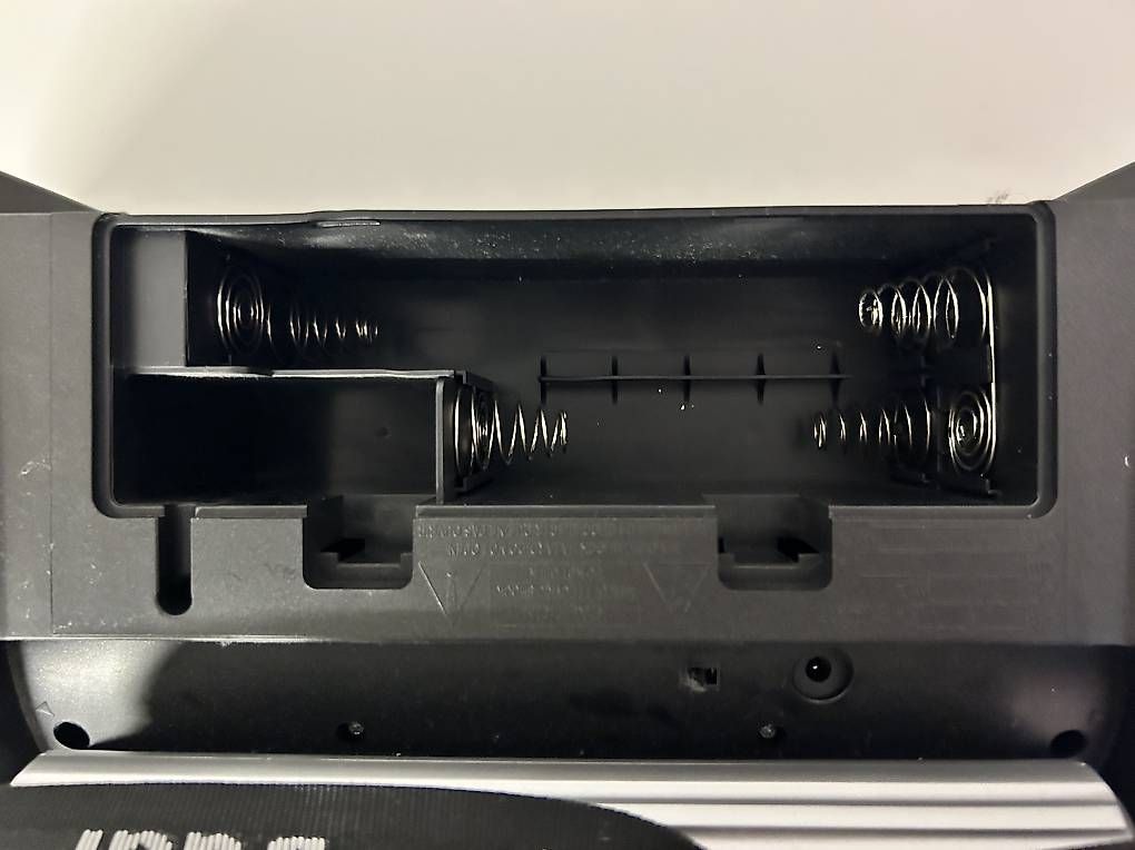Dual Lettore multimediale portatile: Dual Ghettoblaster mit iphone 4 anschluss – Usato da Hildisrieden venduto da Frentz 1