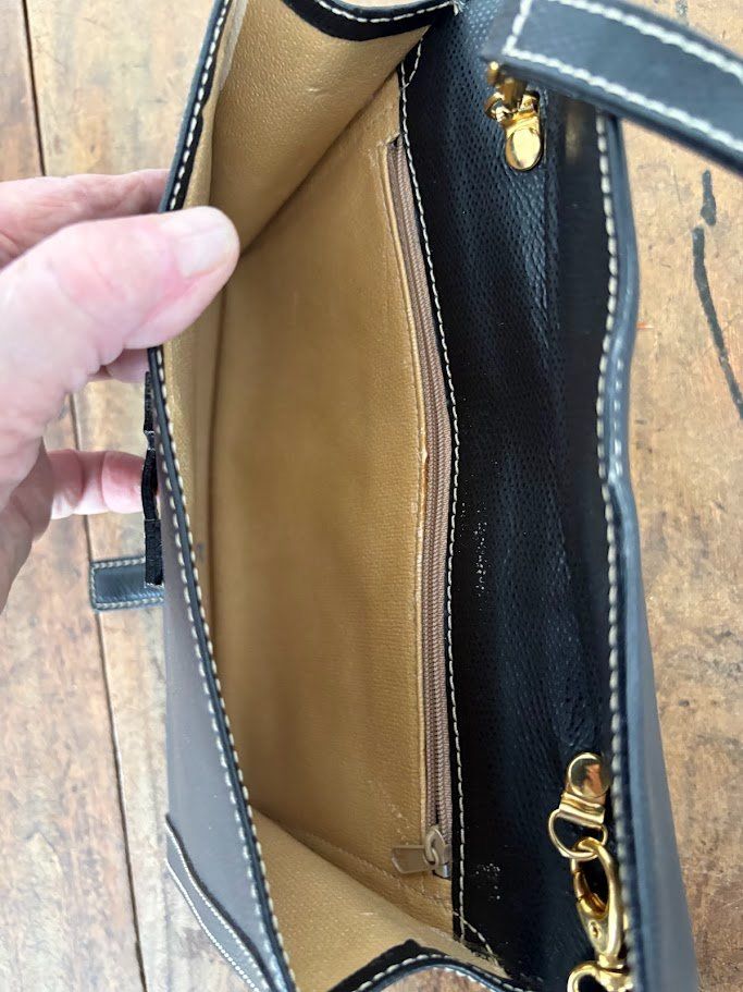 Borse da donna: Tasche Pegasus Clutch, schwarz Leder – Usato da Altdorf UR venduto da Regulo 3