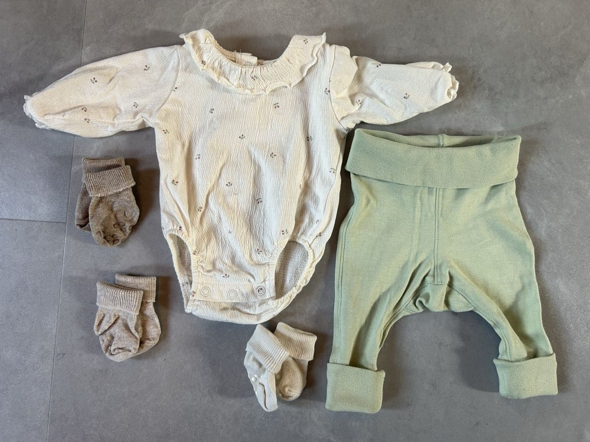Lotti & Set di vestiti: Babykleidung 56 – Nuovo (secondo la descrizione) da Hagenbuch ZH venduto da Rayliz17