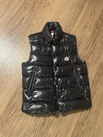 Moncler Daunenweste Verhandelbar