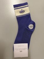 Alo Socken Unisex Half-Crew Neu mit Etikette Violett