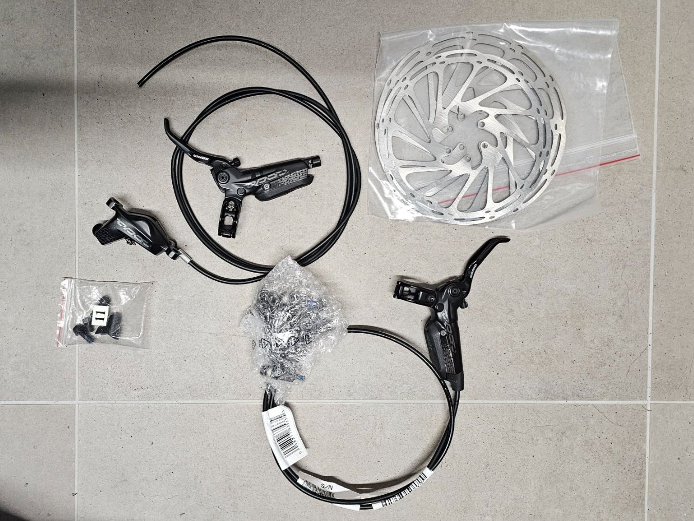 Sram Pezzi di ricambio: SRAM CODE R Scheibenbremse Set - Neu & Komplett – Nuovo (secondo la descrizione) da Flims Waldhaus venduto da Anja_Ro