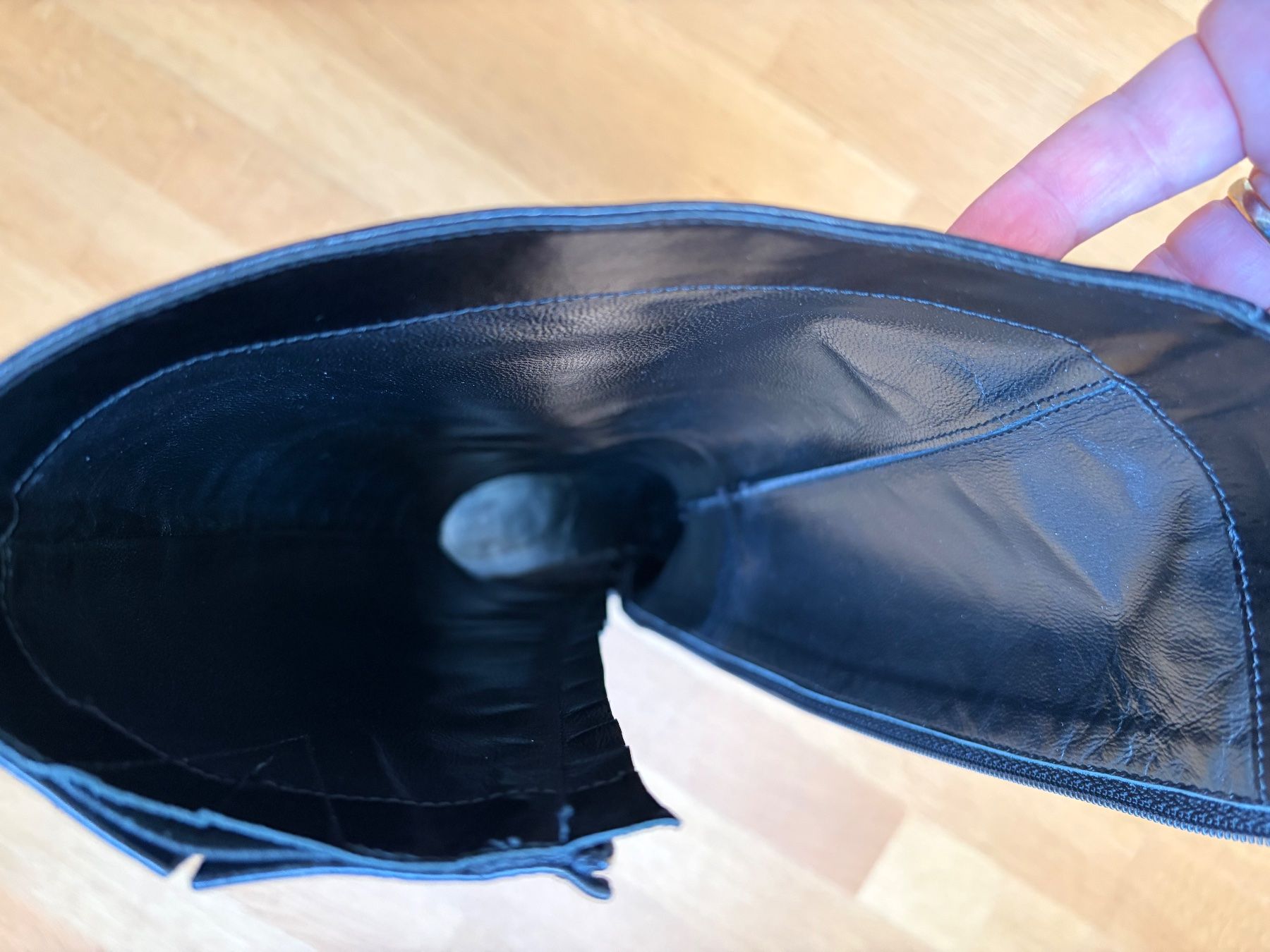 Navyboot Damenschuhe: NAVYBOOT Damen Stiefel Schwarz Leder Grösse 41 – Gebraucht aus Islisberg von Iapetus 4