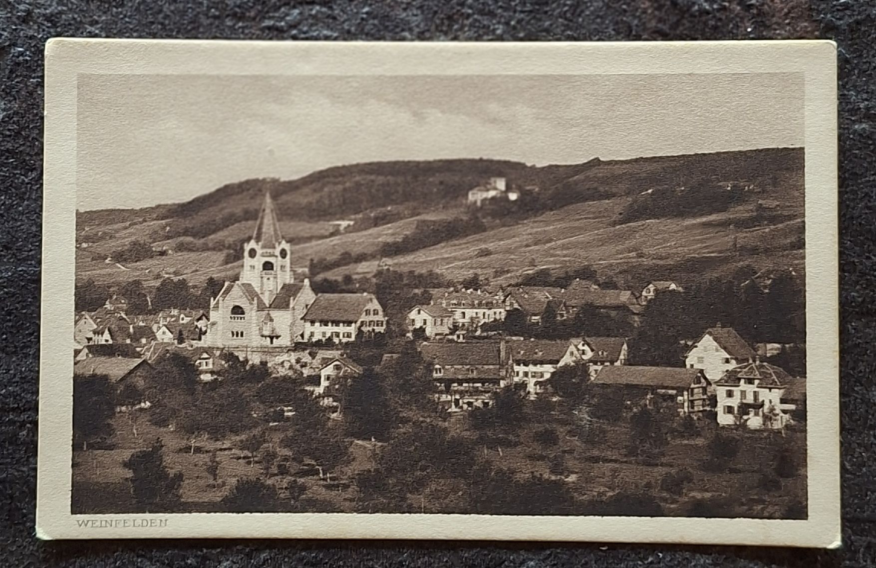 Cartoline postali: Ansichtskarte Weinfelden Kirche – Usato da Siebnen venduto da Leissav
