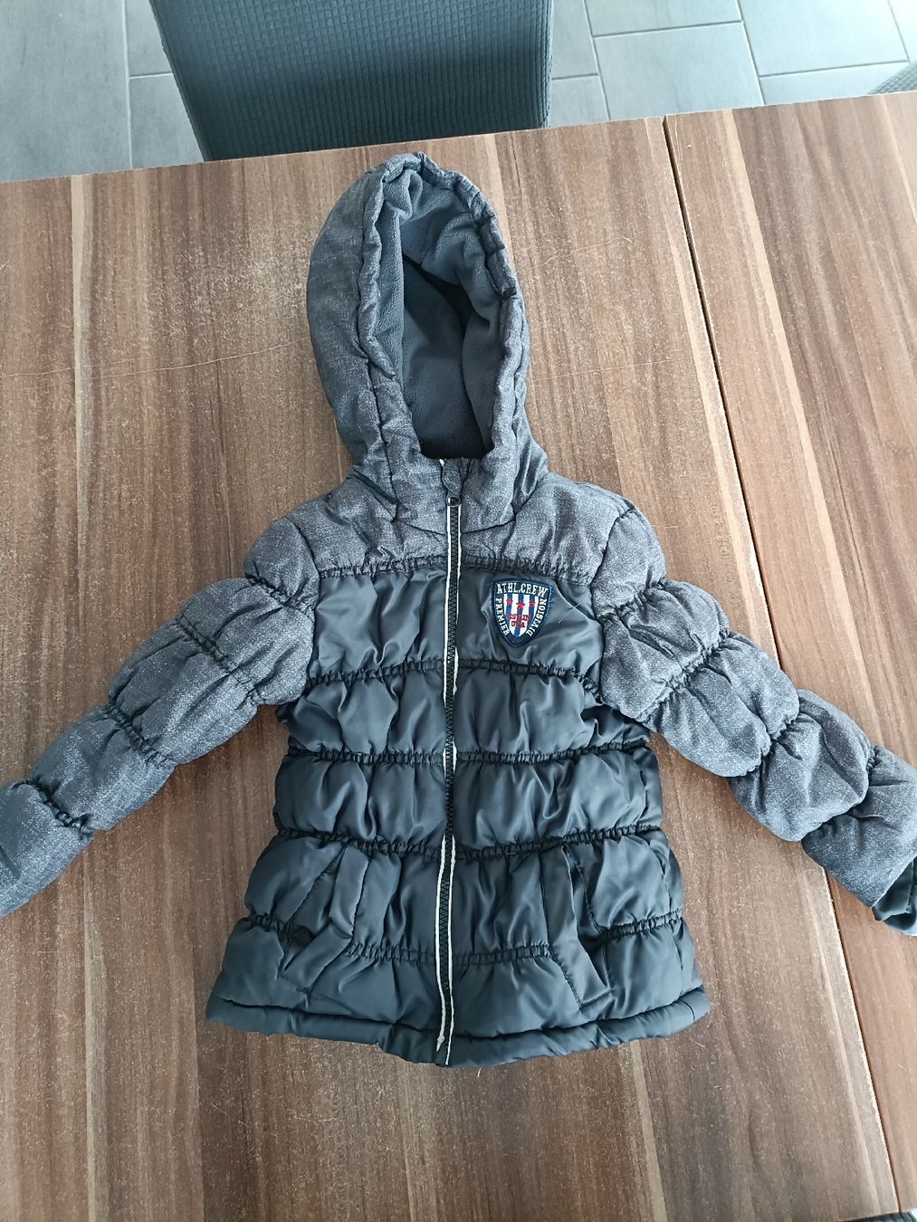 Jacken & Mäntel: Winterjacke 104 – Gebraucht aus Biberist von Stylux01