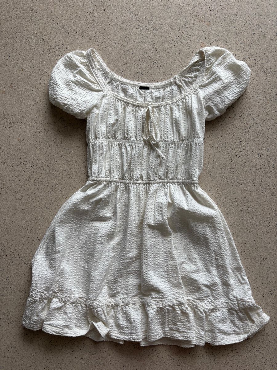 Pull&Bear Lotti di vestiti: Sommerkleider Paket – Nuovo (secondo la descrizione) da Uetikon am See venduto da cyr_h9gs
