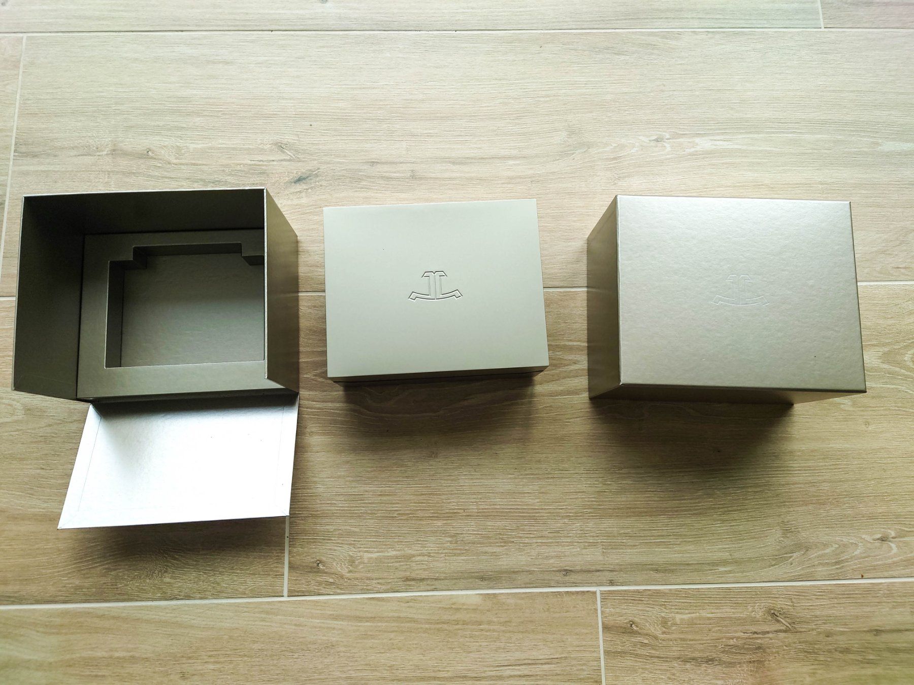 Jaeger-Lecoultre Orologi: Jaeger-LeCoultre box NEW – Nuovo (secondo la descrizione) da Epalinges venduto da bracelet123
