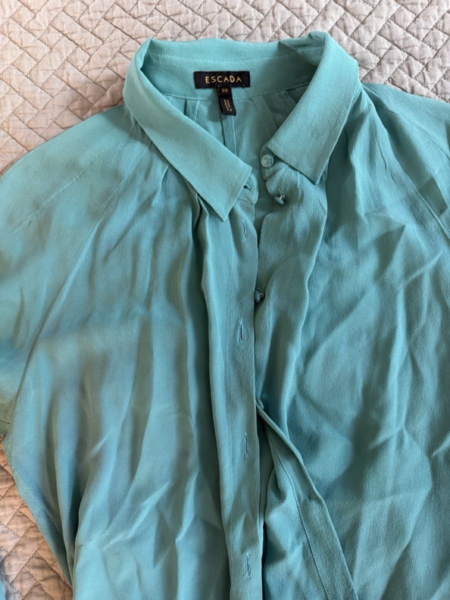 Escada Chemisiers: Escada Seidenbluse – D'occasion à Uerikon par ZurichCity01