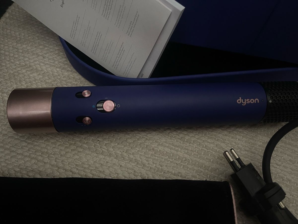 Dyson Asciugacapelli: Dyson Airwrap Multi-Styler Complete HS05 - Limited Edition – Nuovo (secondo la descrizione) da Maienfeld venduto da Selina_1919 2