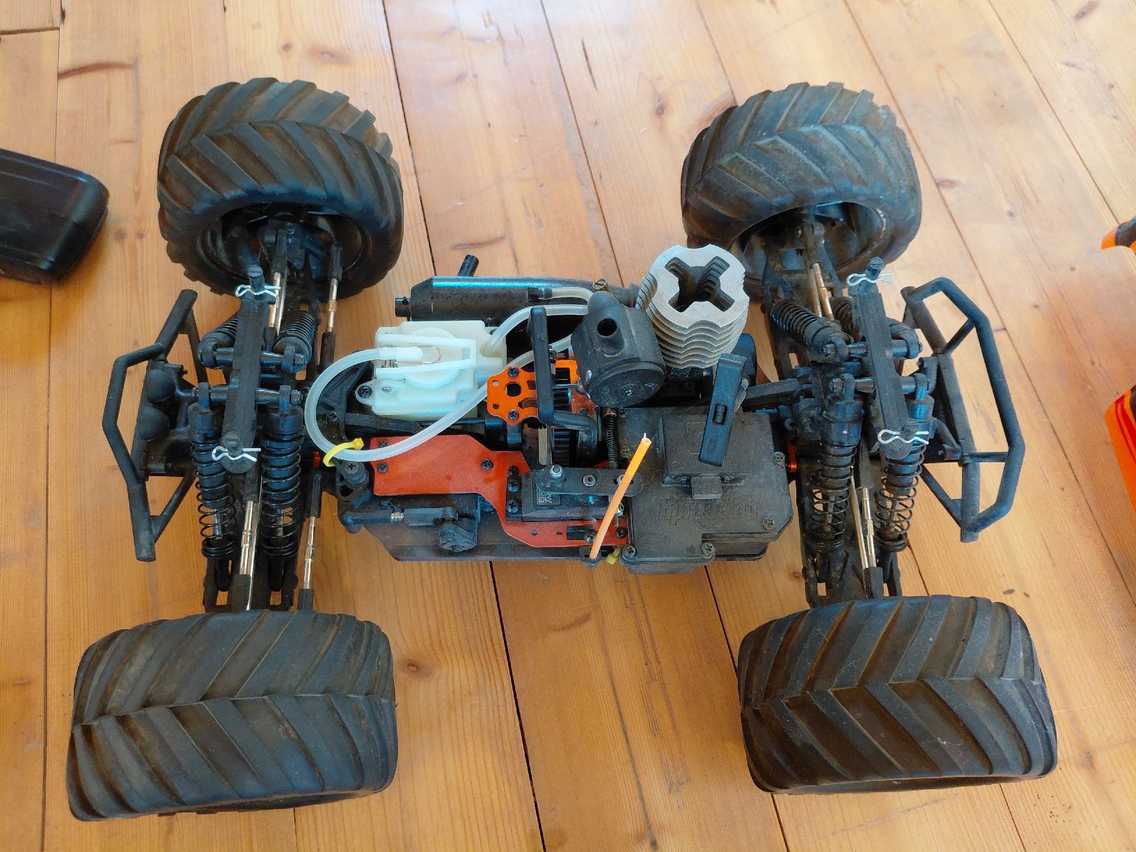 HPI RC Kits de montage: HPI Nitro RC Car – D'occasion à Sax par Ueli1995