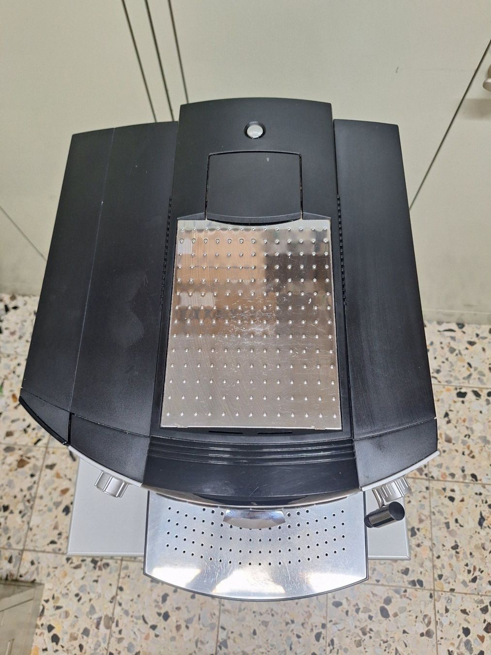 Jura Macchine per caffè & Macchine per espresso: Machine à café JURA IMPRESSA WF600 – Difettoso da Laconnex venduto da Patkek29 4