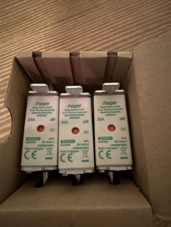 Multicomp Pro MP001595 Flinke PCB-Sicherung 3A, 250V | Axial bedrahtet