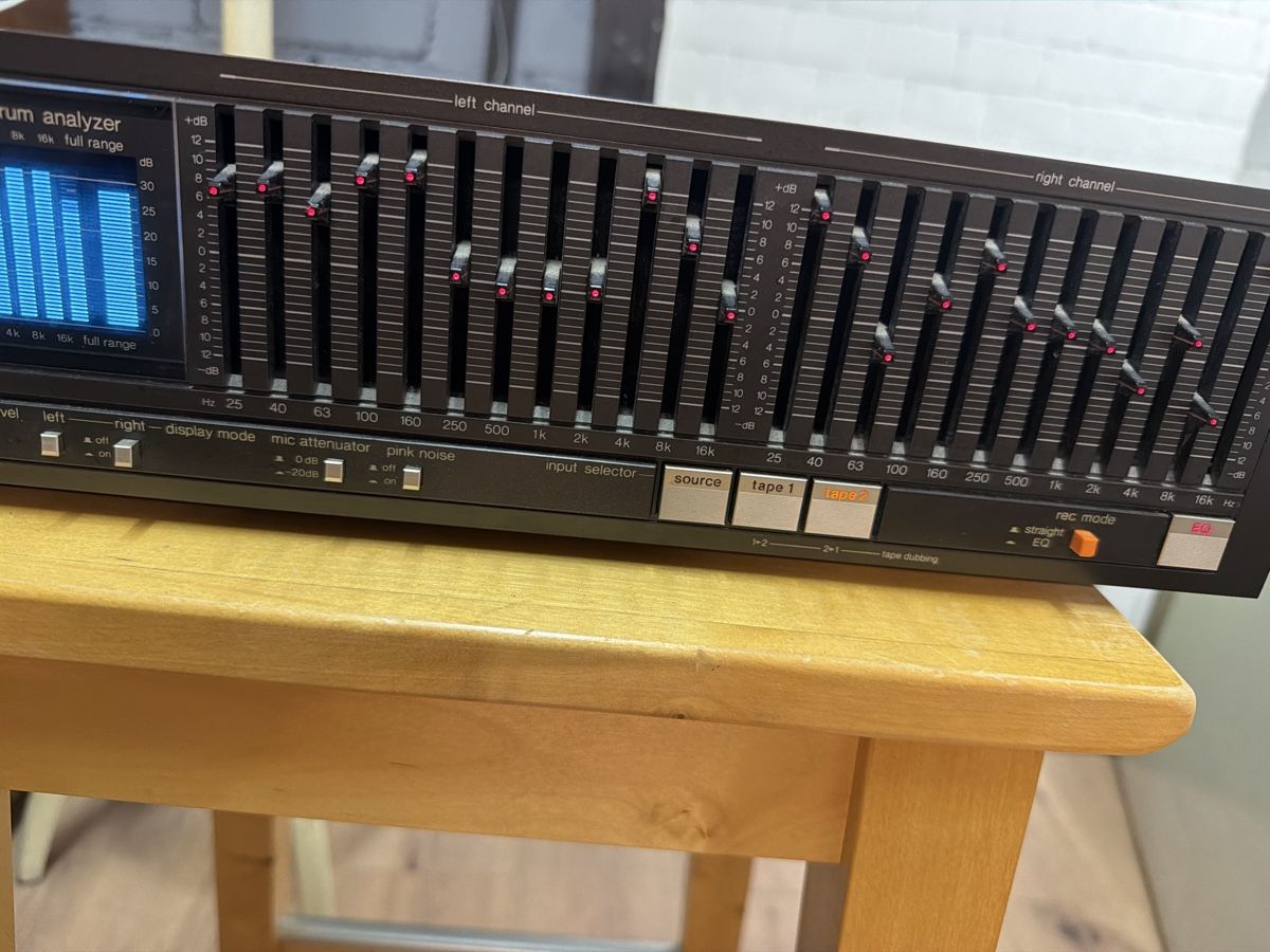 Technics Equalizer: Technics SH-8055 equalizzatore stereo con analizzatore – Gebraucht aus basel von Swiss._.1978 1