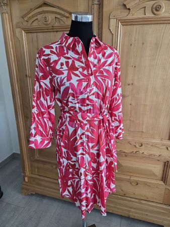 schönes Kleid Catnoir