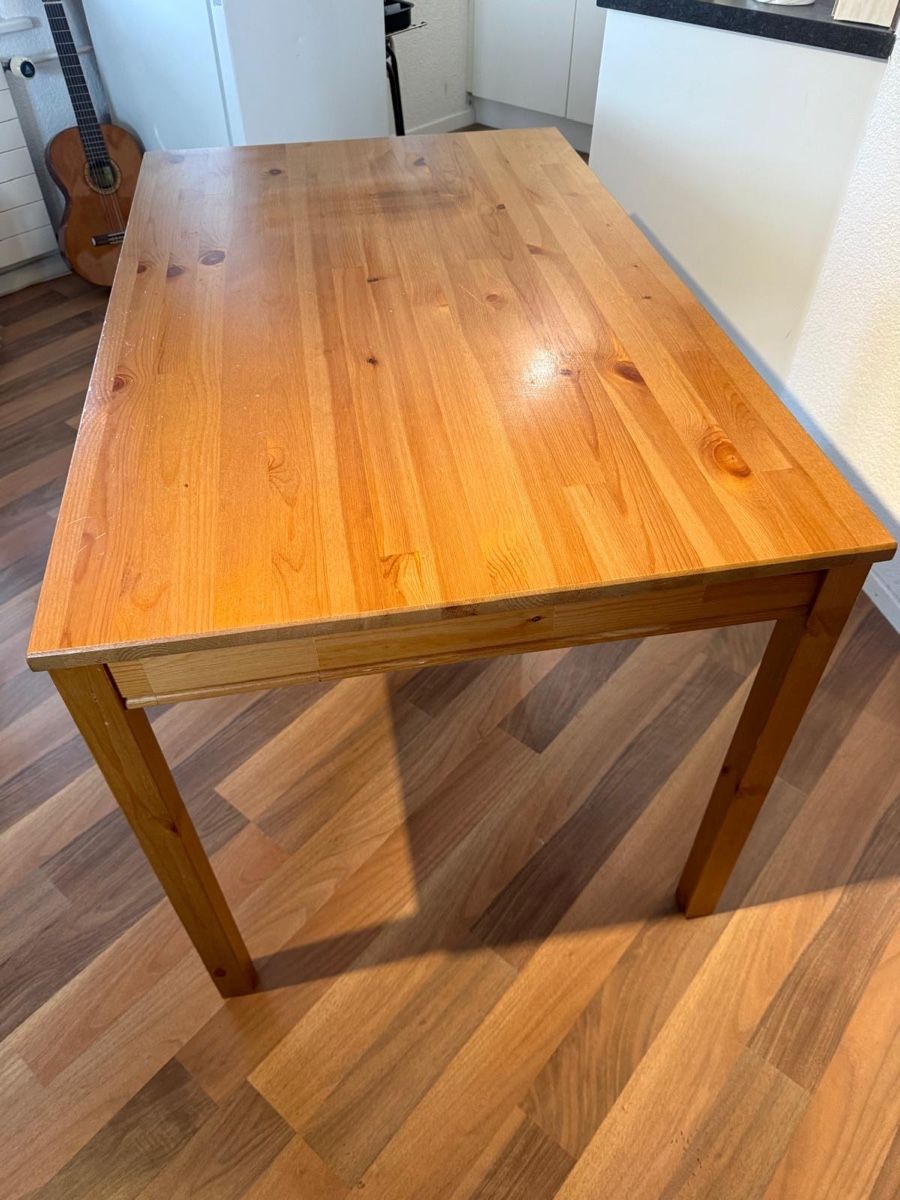 Tables: Holzesstisch – D'occasion à Zürich par R1908 1