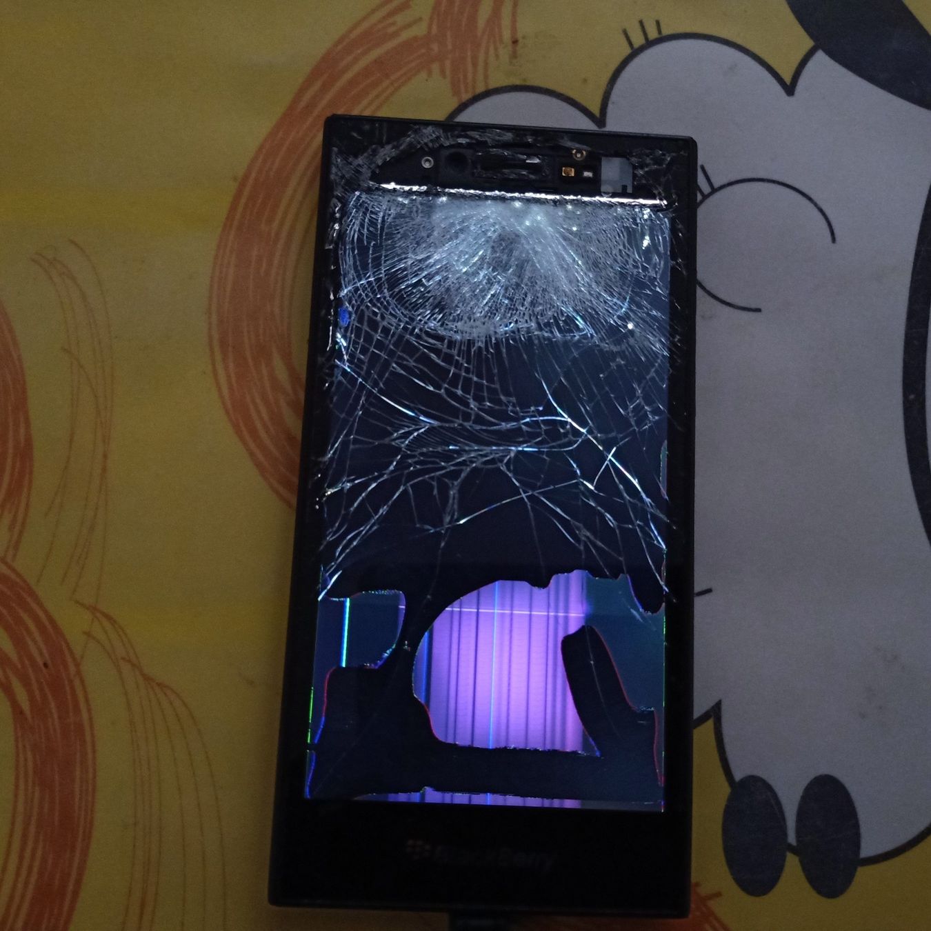 Blackberry Handys / Smartphones: Smartphone Blackberry Leap: Display und Digitizer Defekt – Defekt aus Winterthur von Opusco 4