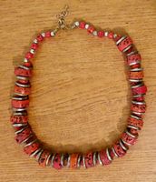 Vintage Kette Jaspisstein, rot mit silbernen Details, neuwer