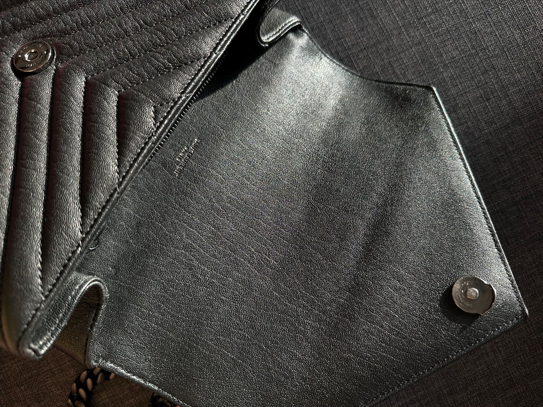 Saint Laurent Borse da donna: YSL Medium College Bag in Black – Nuovo (secondo la descrizione) da Kloten venduto da mariyama 5