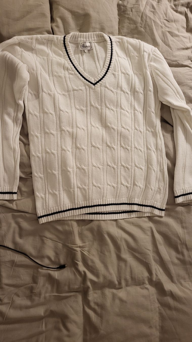 Maglioni & Felpe: Harrods White Knitted Cotton V-neck Jumper – Usato da Carouge GE venduto da chr_5xdw 1