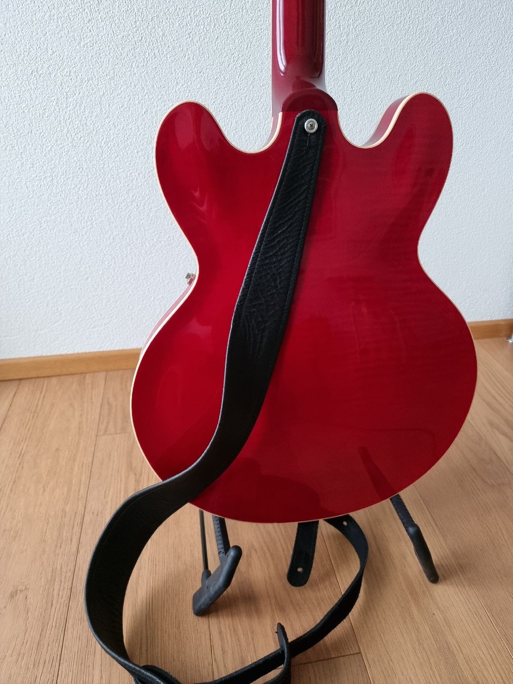 Gibson Strumenti musicali: GIBSON ES 335 Top Sammlerstück von 1998 – Usato da Zofingen venduto da Tinpan 3