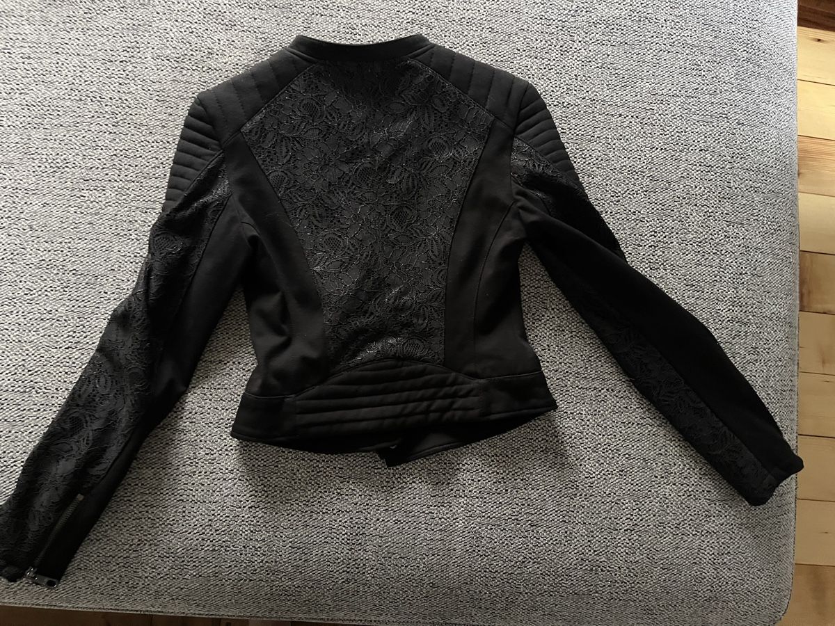 Guess Giacche: Veste Guess noire en dentelle – Usato da Ligerz venduto da SparkleX 2