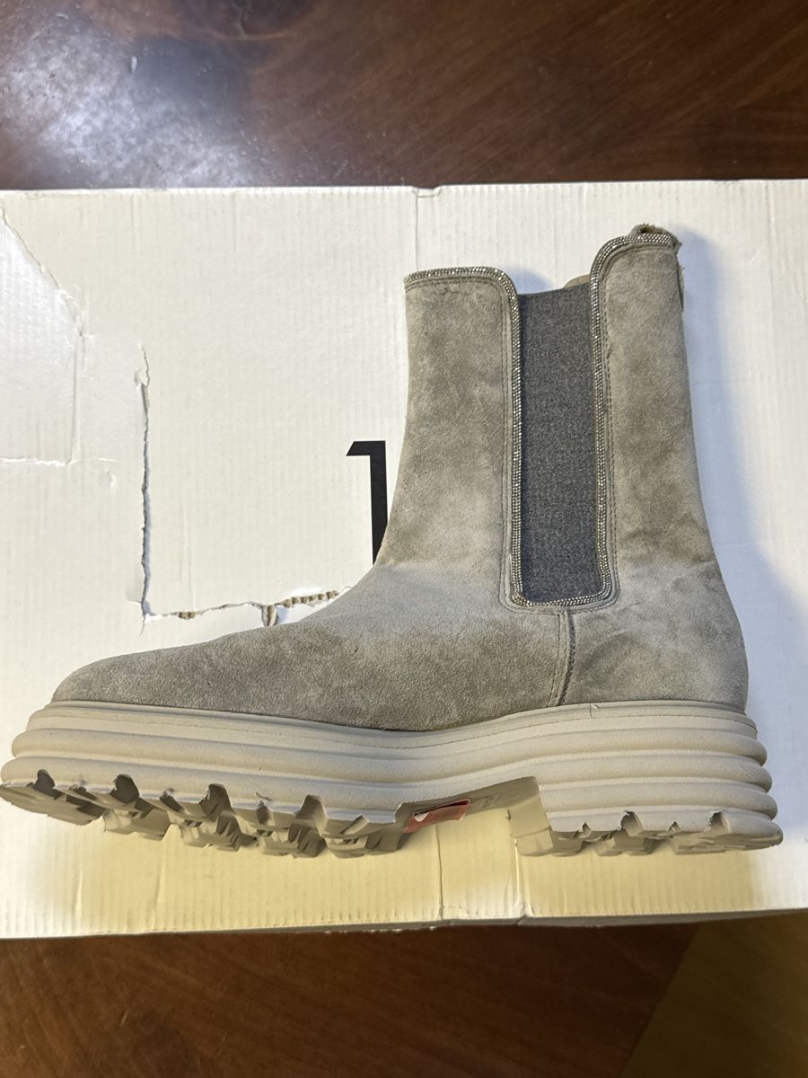 Walder Scarpe da donna: Walder Stiefelette, Wildleder grau, Gr. 38 - Neu! – Nuovo e nell'imballaggio originale da Interlaken venduto da Skandalpreis 1
