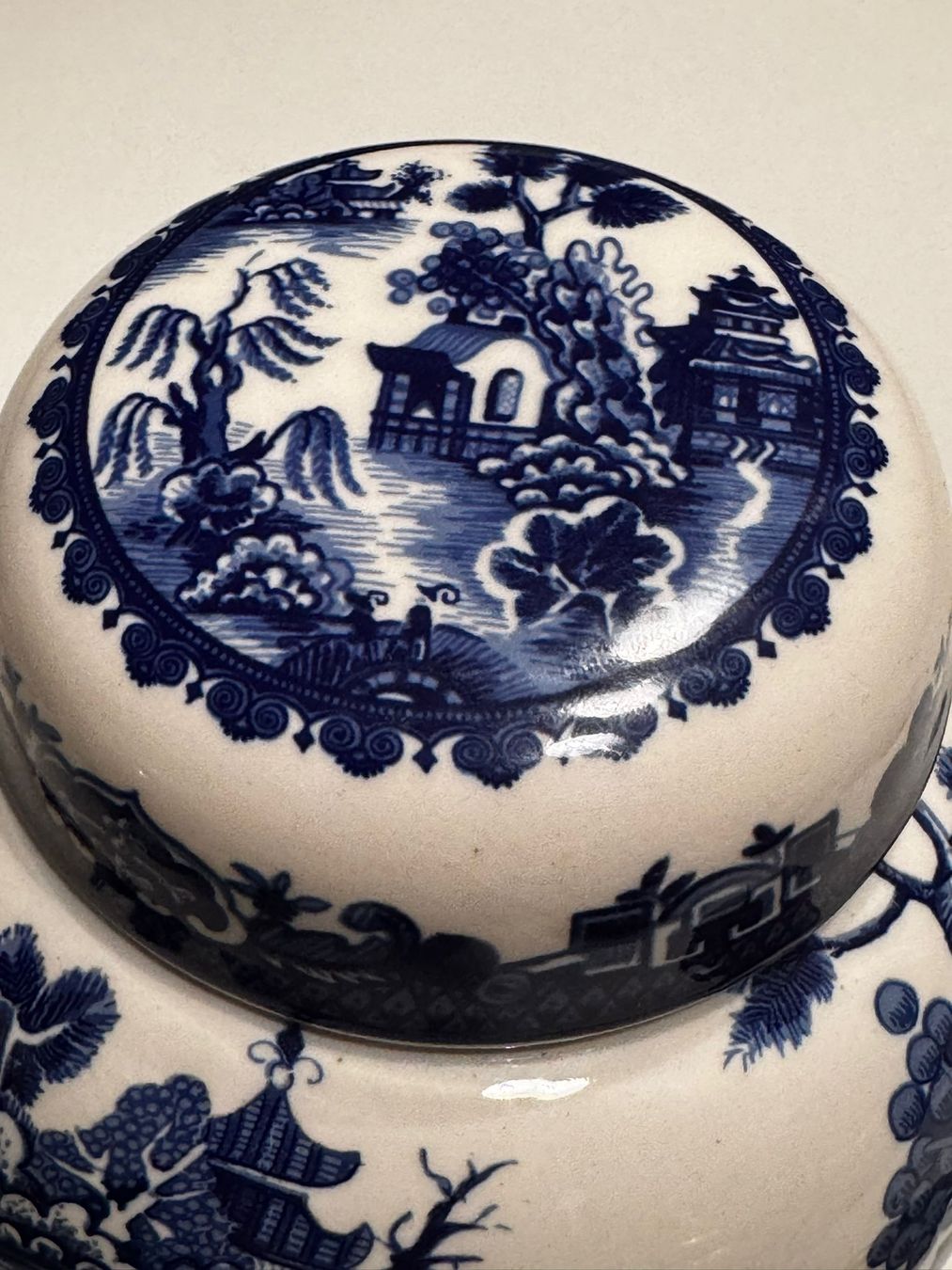 Zuckerdosen: Blau-weisse Teedose/ "Willow" Ingwerglas – Gebraucht aus Egg b. Zürich von Brocki_Insel_Egg 3