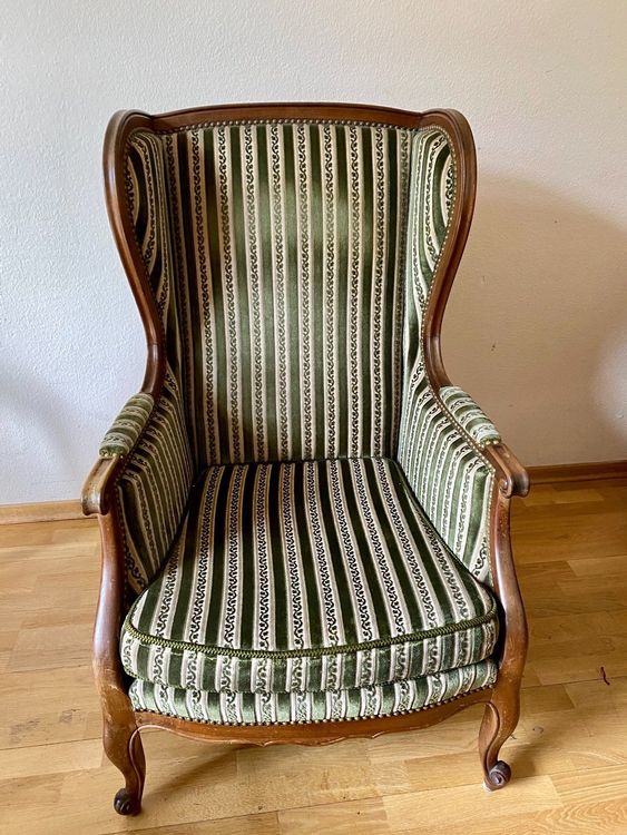 wunderschöner antiker Ohrensessel Kaufen auf Ricardo