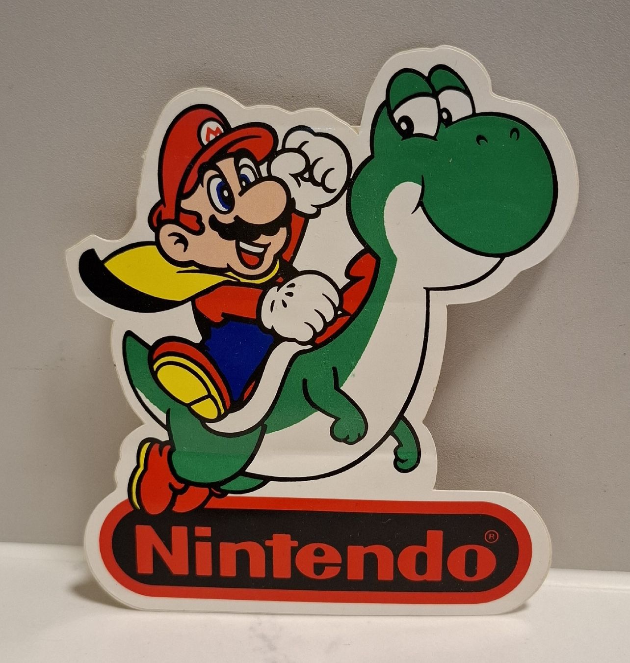 Sticker: Nintendo Mario & Yoshi Sticker, Vintage – Usato da Pagig venduto da Spring14