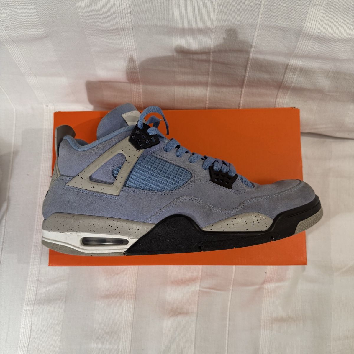 Jordan Chaussures hommes: Nike Air Jordan 4 Retro University Blue – D'occasion à Mönchaltorf par osi_t7tl 1