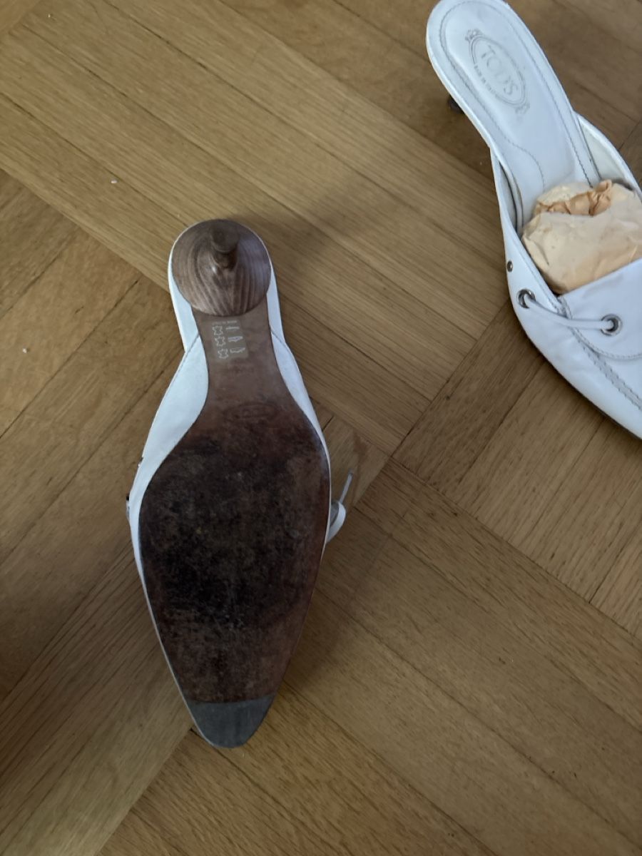 Tod'S Scarpe da donna: TOD'S white mules size 37 leather – Usato da Genève venduto da Skigasp 1