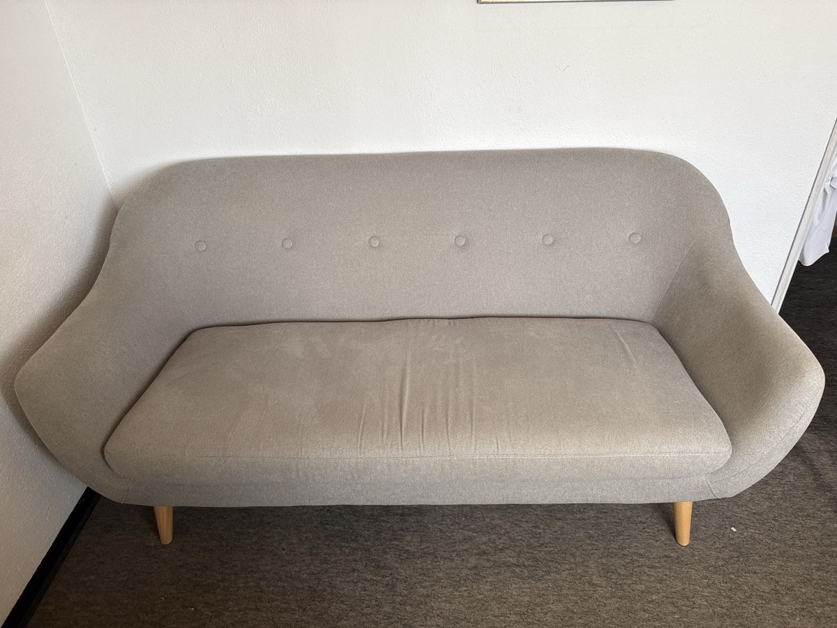 Sofas: Sofa grau guter Zustand – Gebraucht aus Winterthur von had_8krj 1