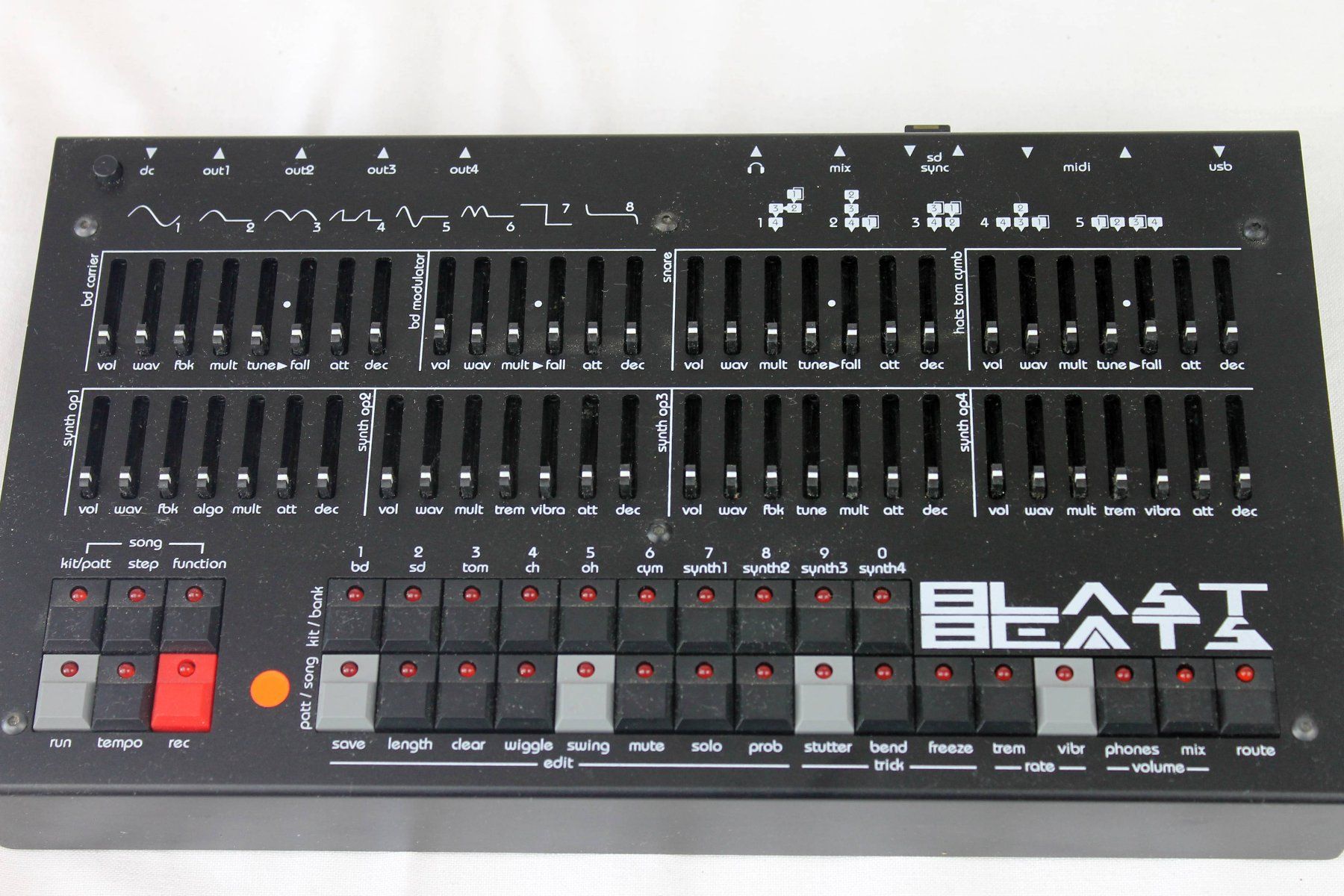 Musikinstrumente: Twisted Electrons BlastBeats – Gebraucht aus Reinach BL von bk_brockireinach 1